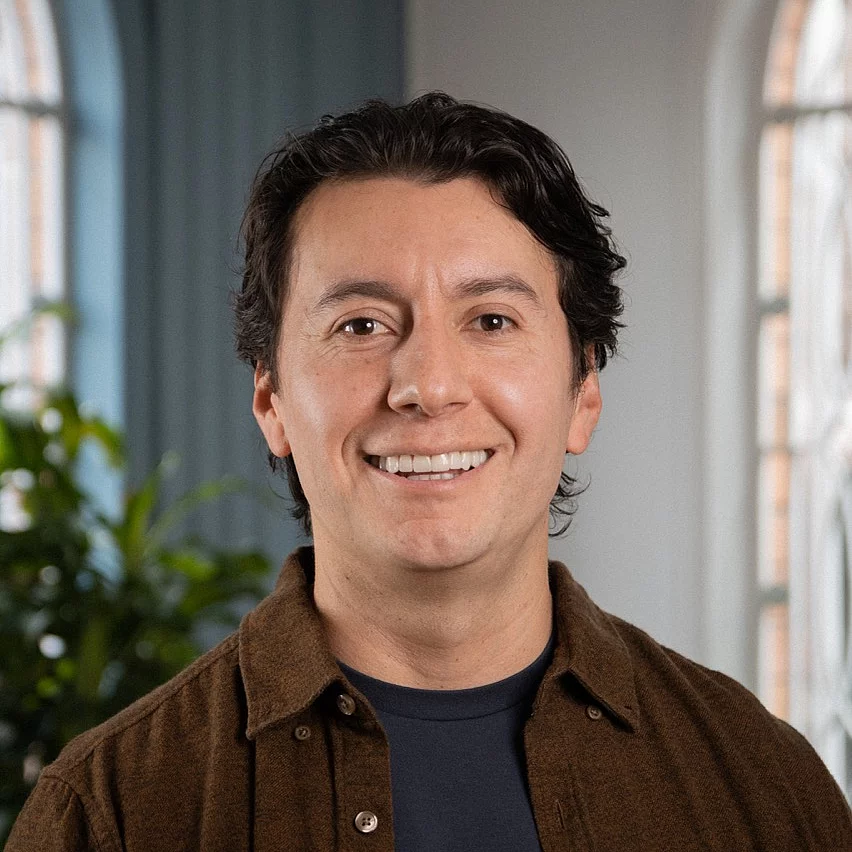 Saruy Tolosa, Coordinador de Proyectos